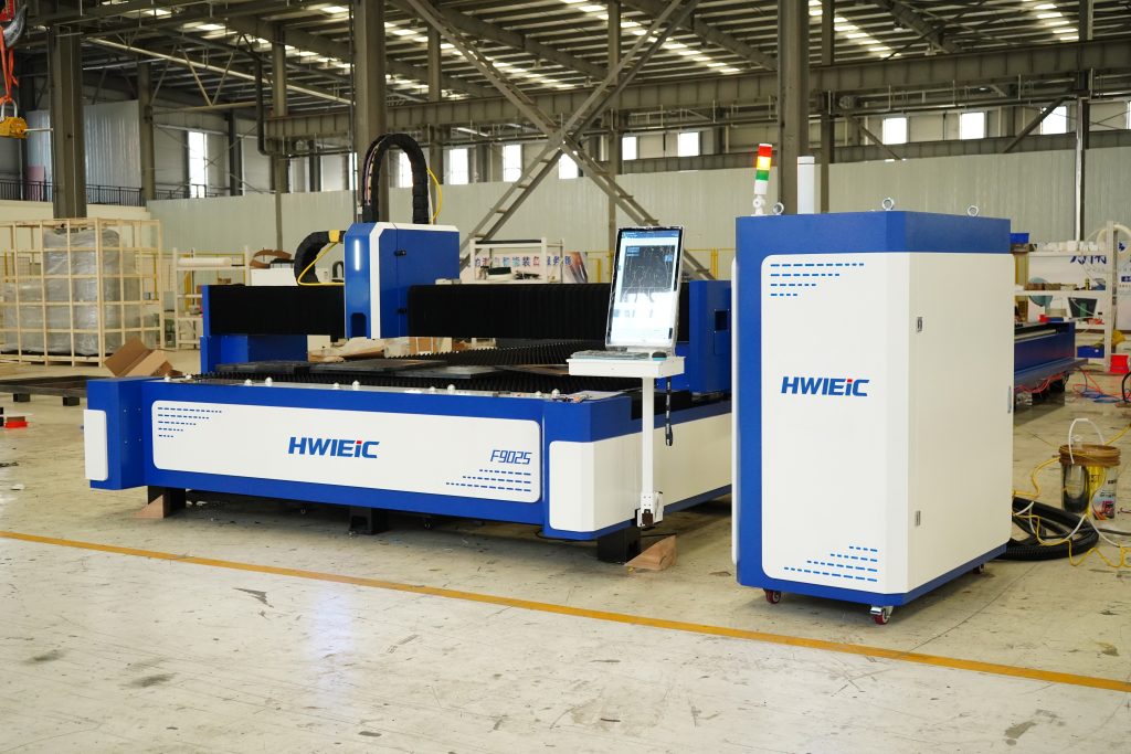How to Choose a Fiber Laser Cutting Machine: Comparing HWlEiC A, F, E, P and PH Series 2 Macchina per il taglio laser classica a piano singolo