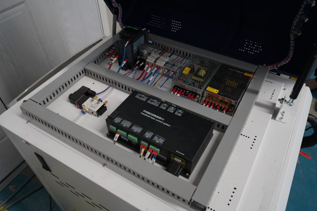 Mesin Las Laser