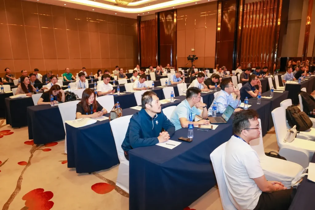HWlEiC Laser Showcases Advanced SiC Laser Processing Solutions at Third-Generation Semiconductor Technology Seminar 1 新一代半导体全自动激光退火设备